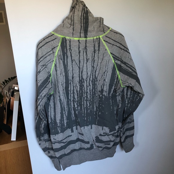 Judy Black original sweatshirt in EUC - Picture 4 of 5